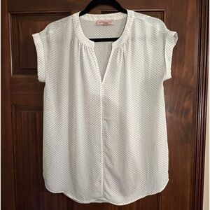Women’s white polka-dot dress shirt